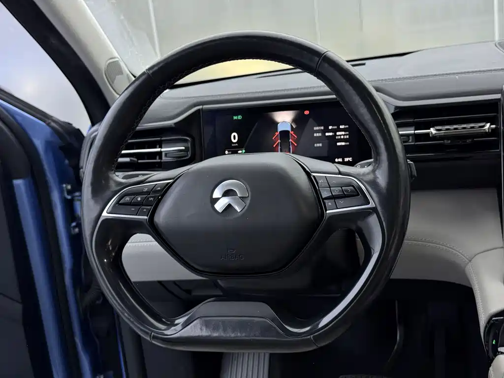 NIO NIO ES8
