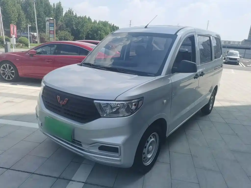 Wuling Hongguang V — миниатюра 2