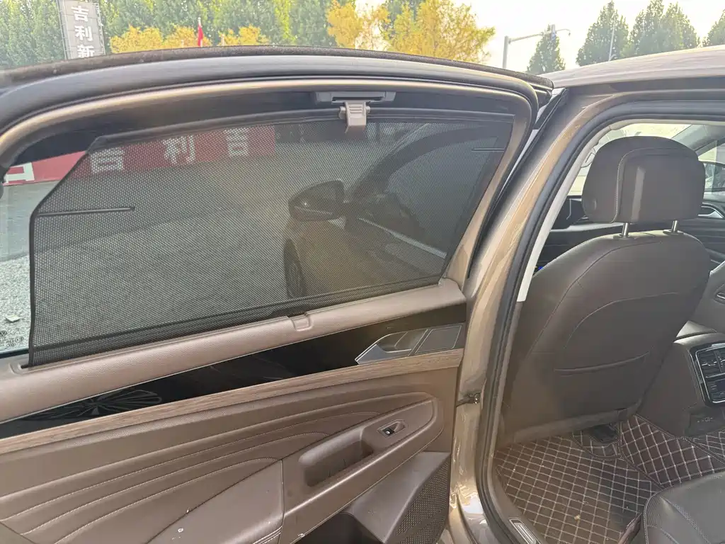 Volkswagen Passat — миниатюра 10