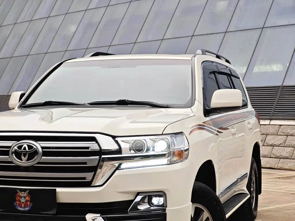 Toyota Land Cruiser 2010 4.7L AT VX
