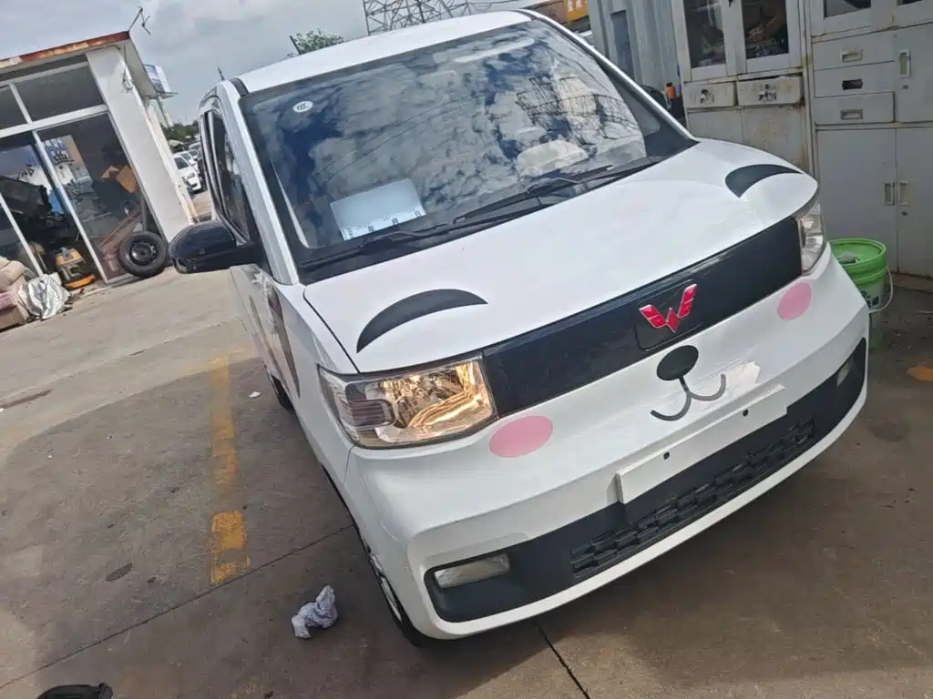Wuling MINIEV — миниатюра 4