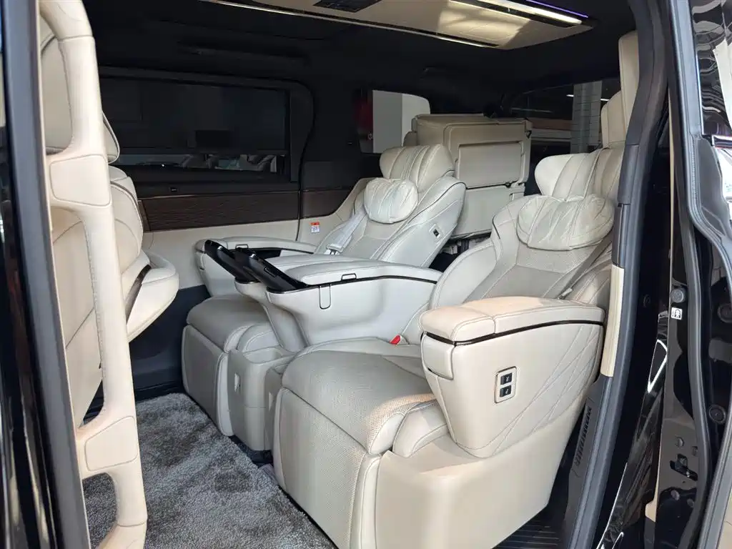Toyota Alphard — фотографии объявления, Фото 26