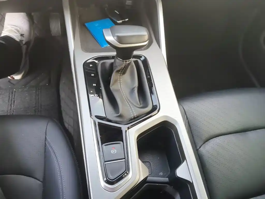 Geely Emgrand — миниатюра 14