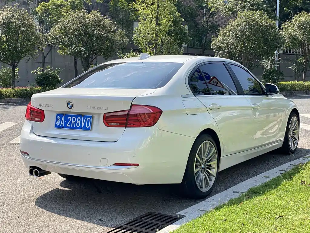 BMW 3 Series — миниатюра 7