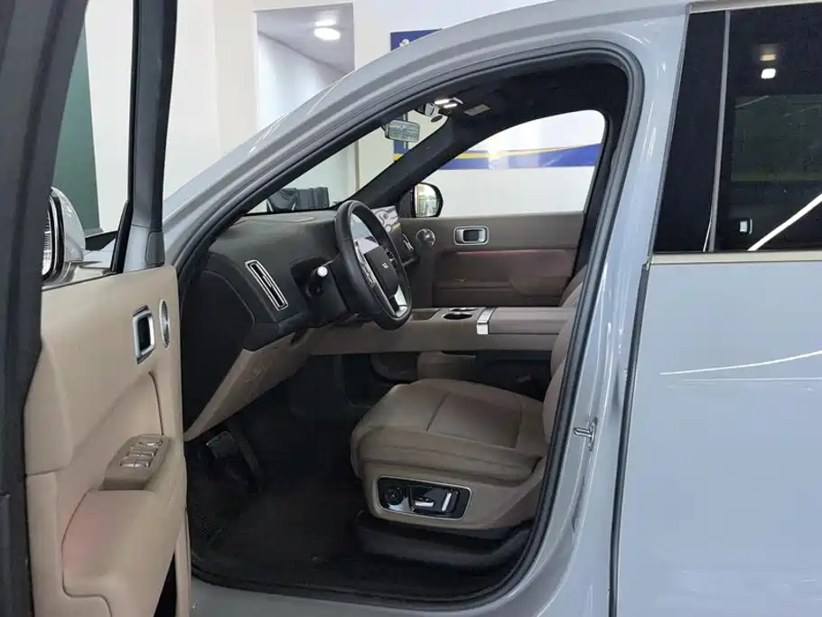 Li Auto Li L9 — миниатюра 9