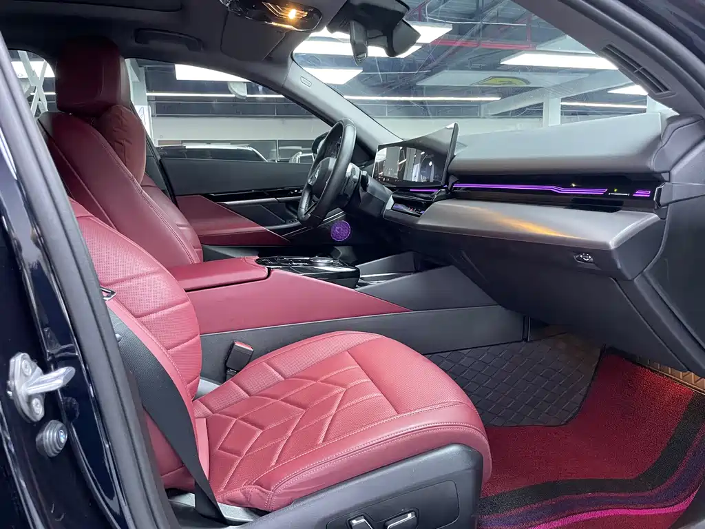 BMW 5 Series 2024 — фото 15