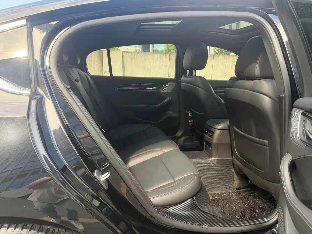 Cadillac CT5 — миниатюра 4