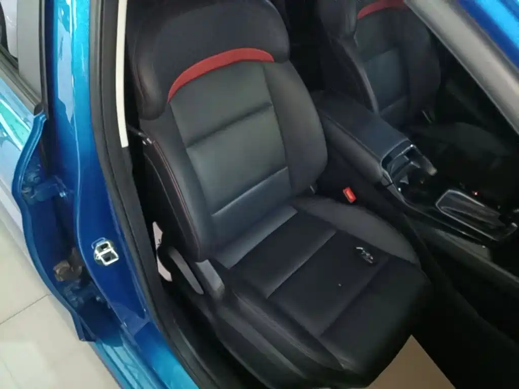 MG MG5 — миниатюра 25