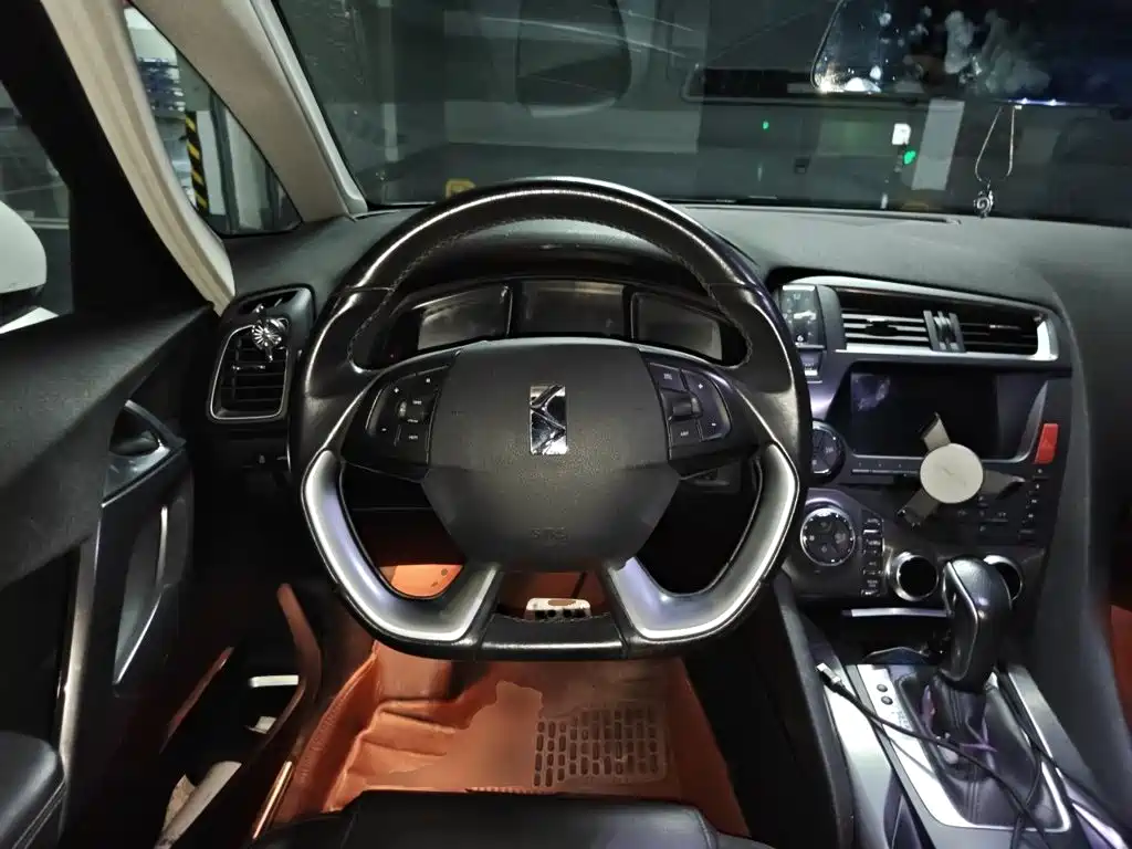 DS DS 5 — миниатюра 6