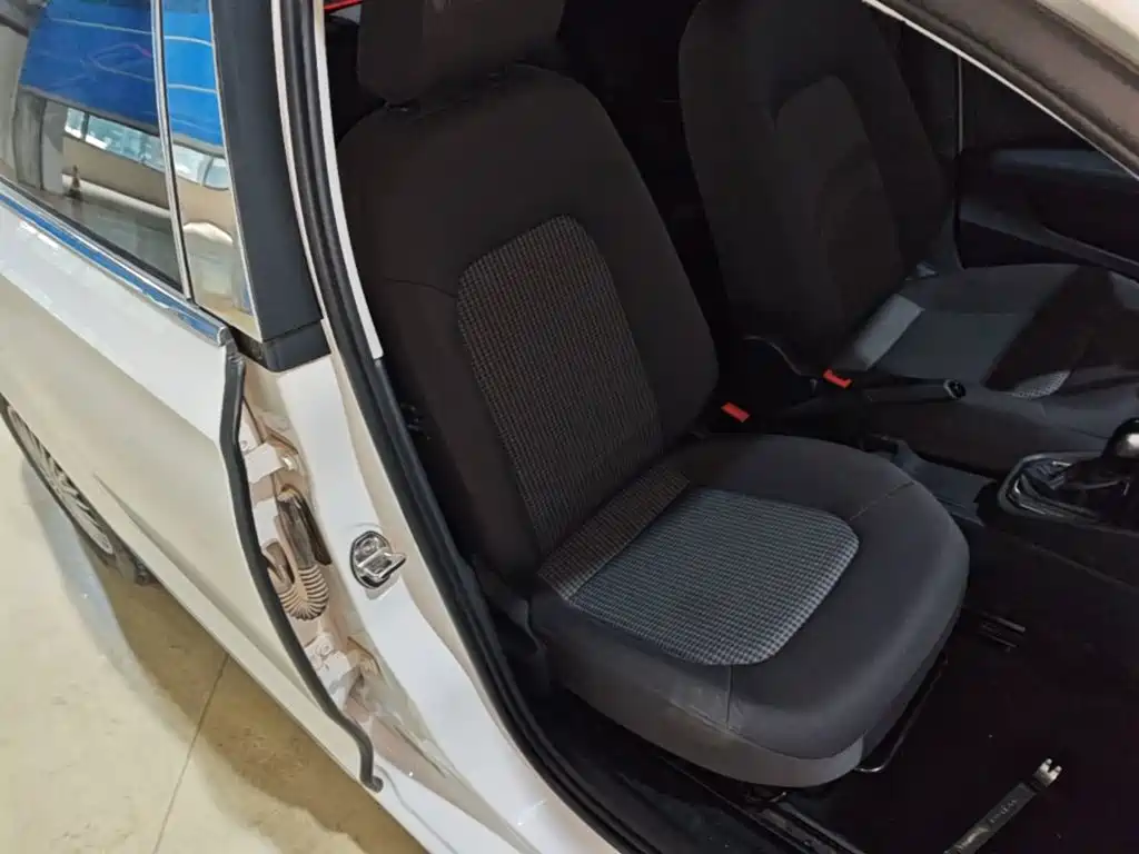 Volkswagen Santana — миниатюра 25