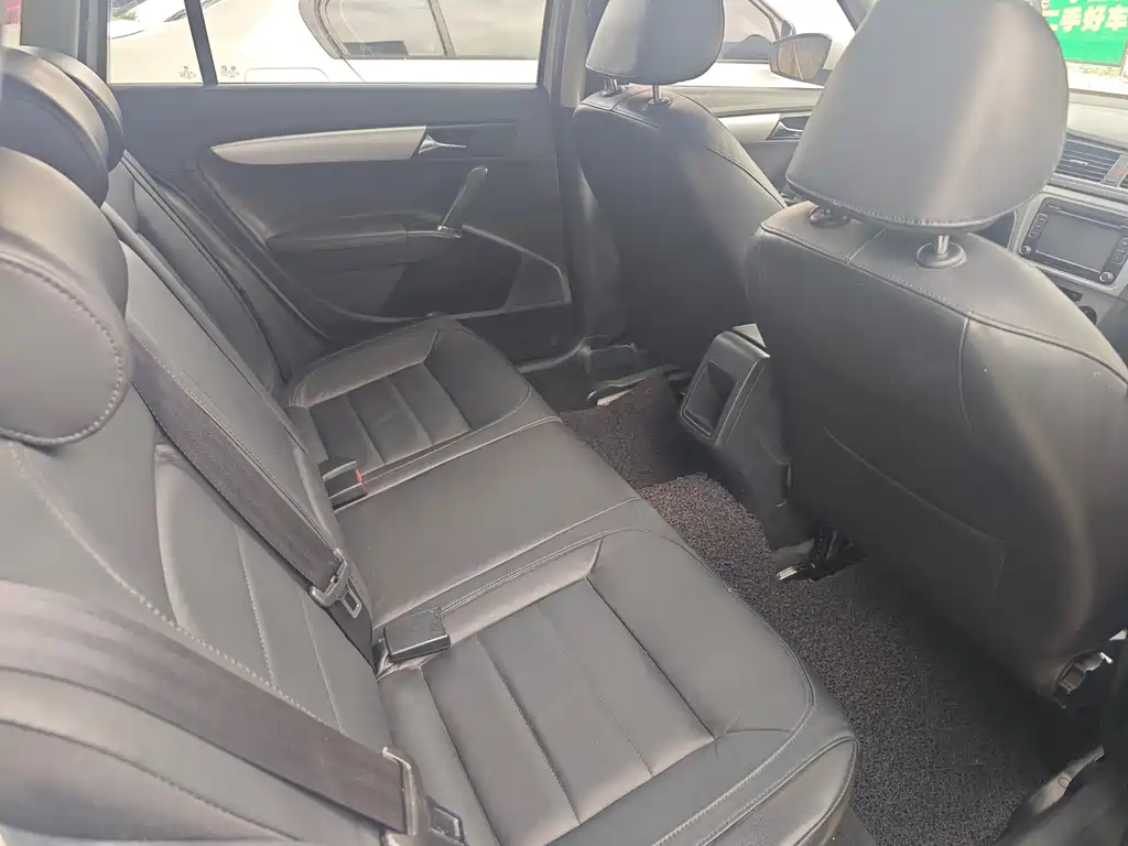 Volkswagen Gran Lavida — миниатюра 10
