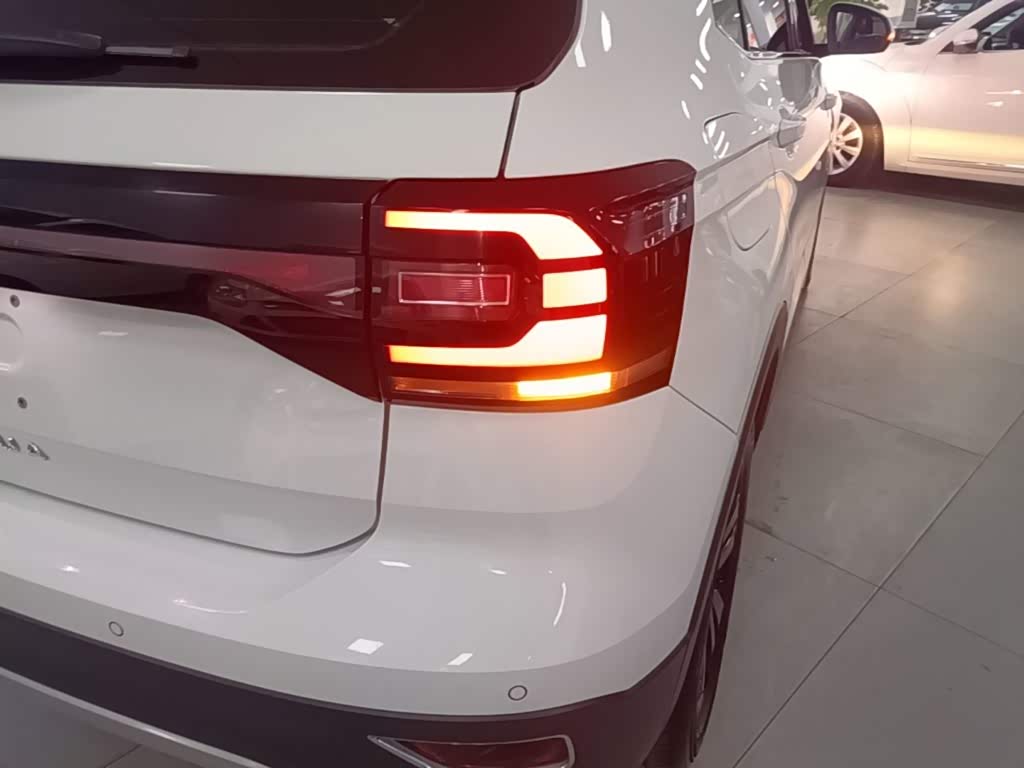 Volkswagen Tanying 1.5 л 2021 г. Белый, пробег 49100 км