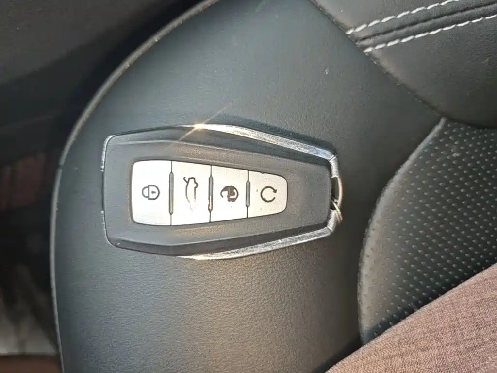 Geely Emgrand GS — миниатюра 9