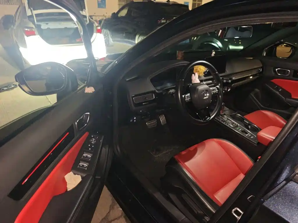 Honda Civic — миниатюра 12