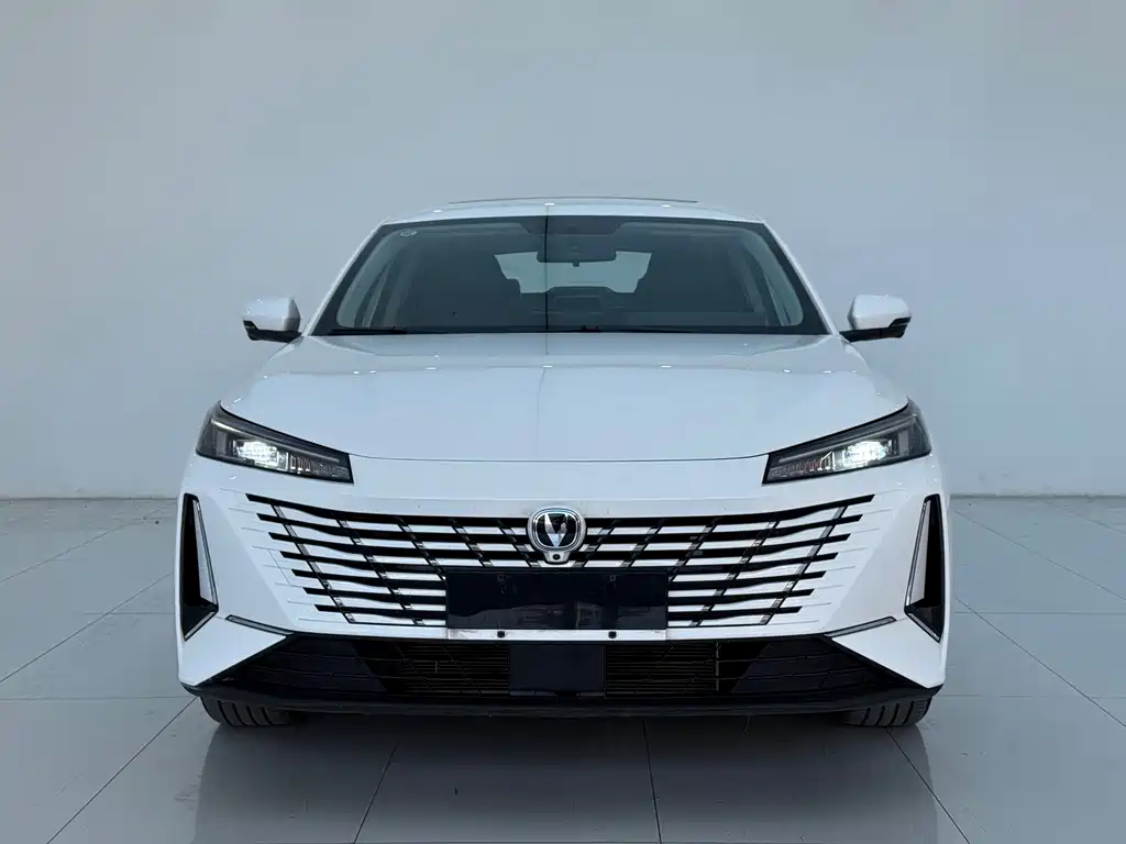Changan Eado — миниатюра 2
