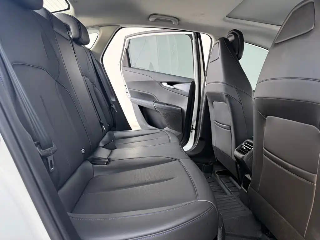 Changan Eado — миниатюра 7