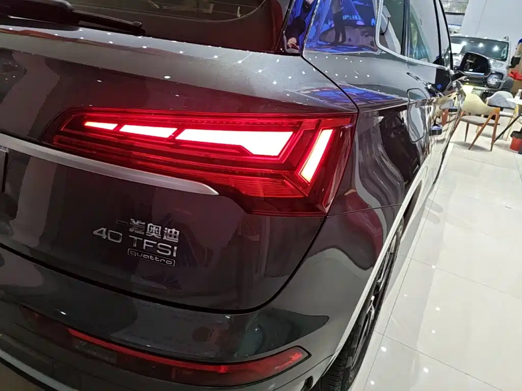 Audi Q5L — миниатюра 8