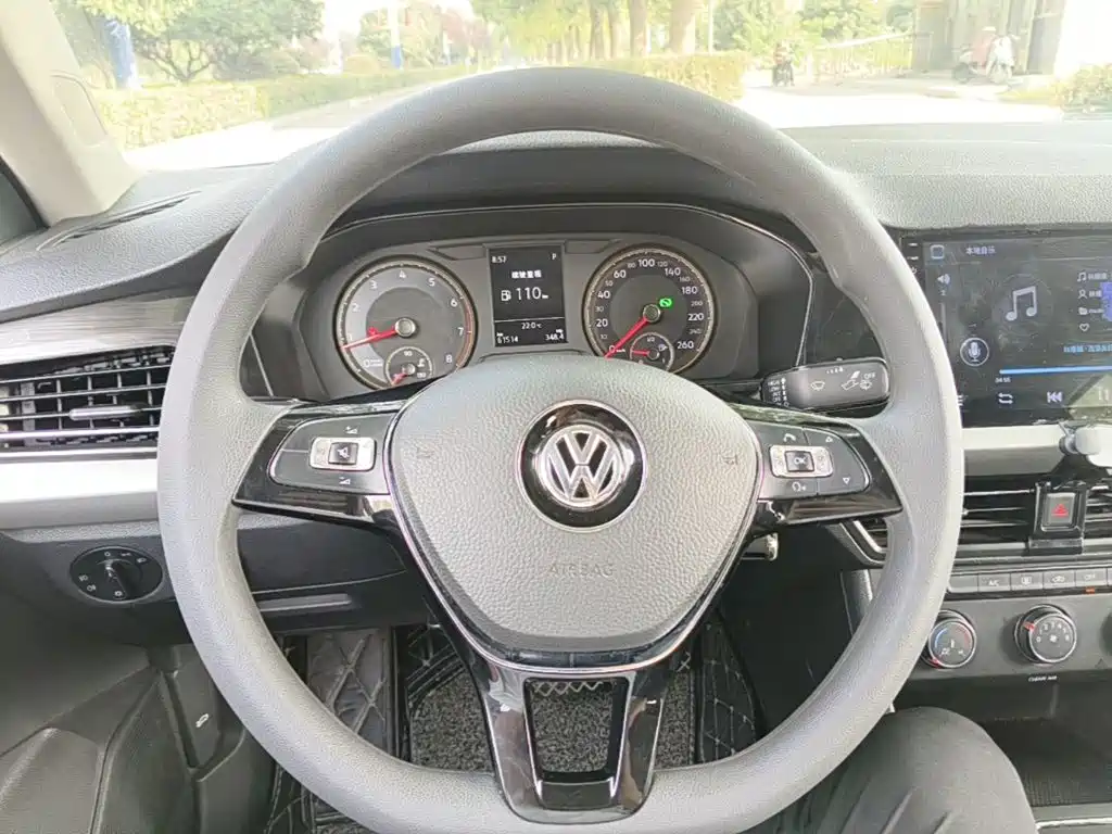 Volkswagen Lavida — миниатюра 11