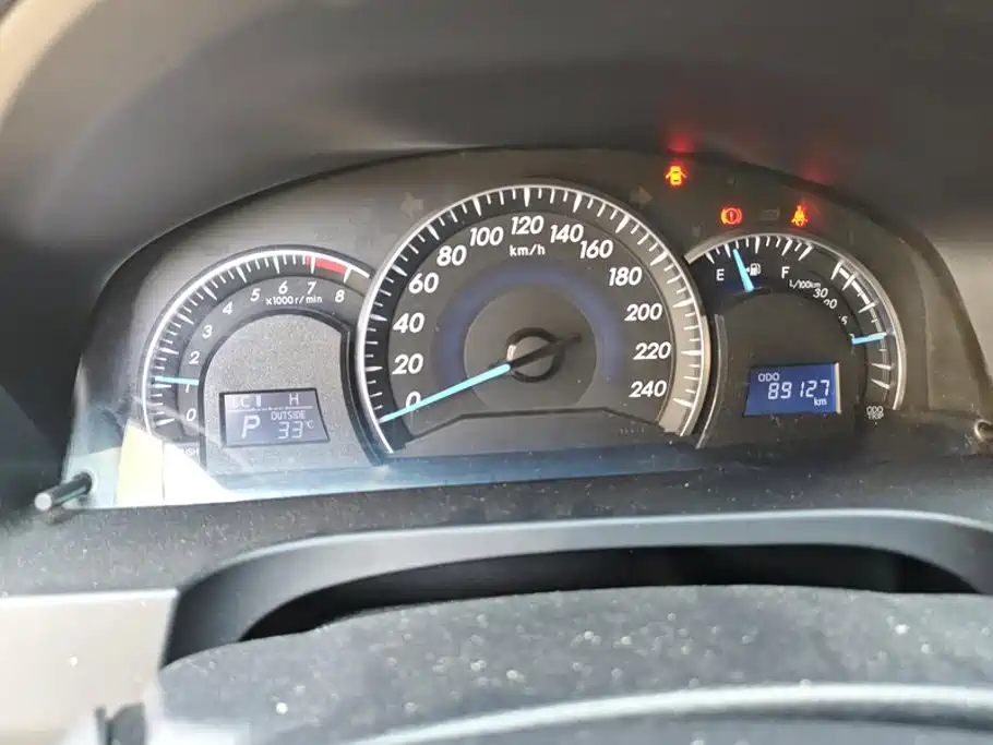 Toyota Camry — миниатюра 14