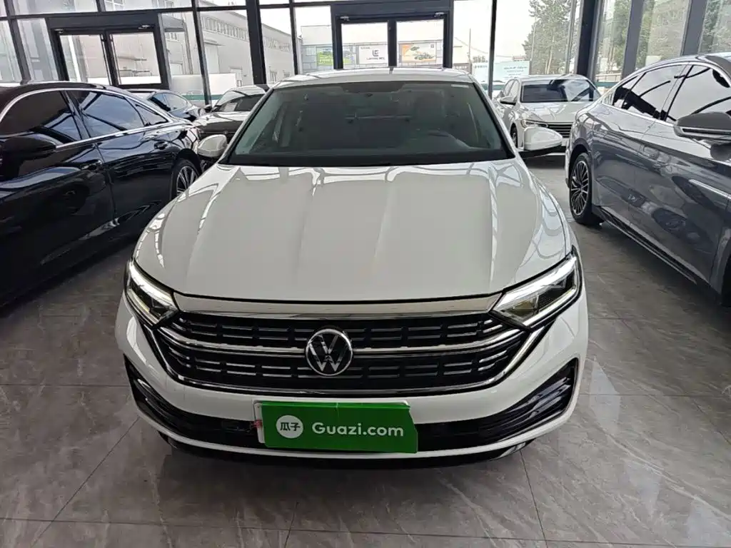 Volkswagen Sagitar — миниатюра 3