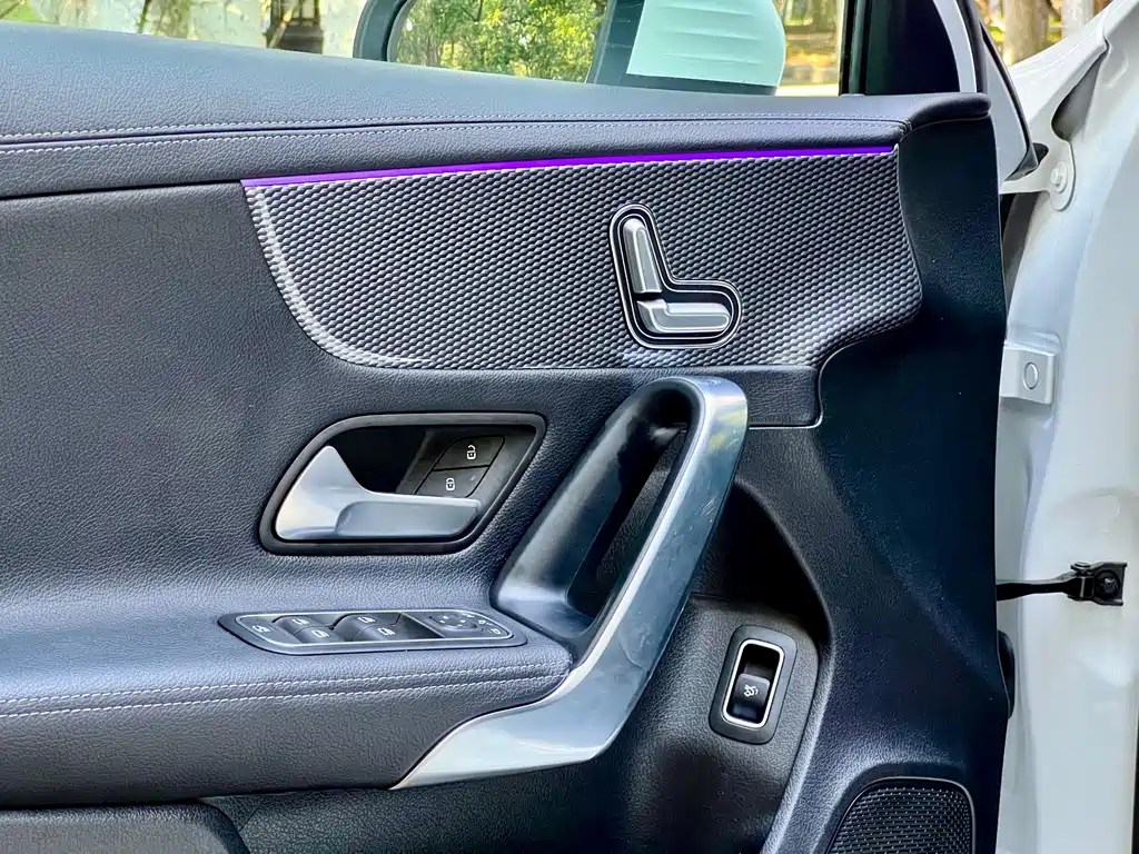 Mercedes-Benz A-Class — миниатюра 17