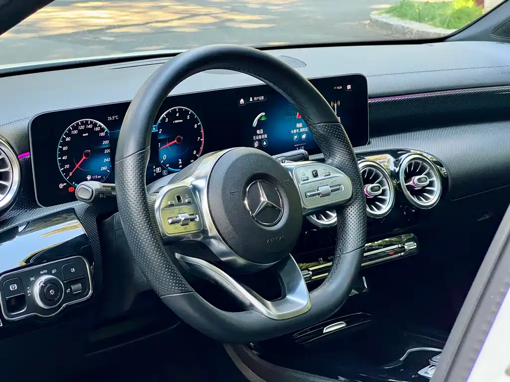 Mercedes-Benz A-Class — миниатюра 18