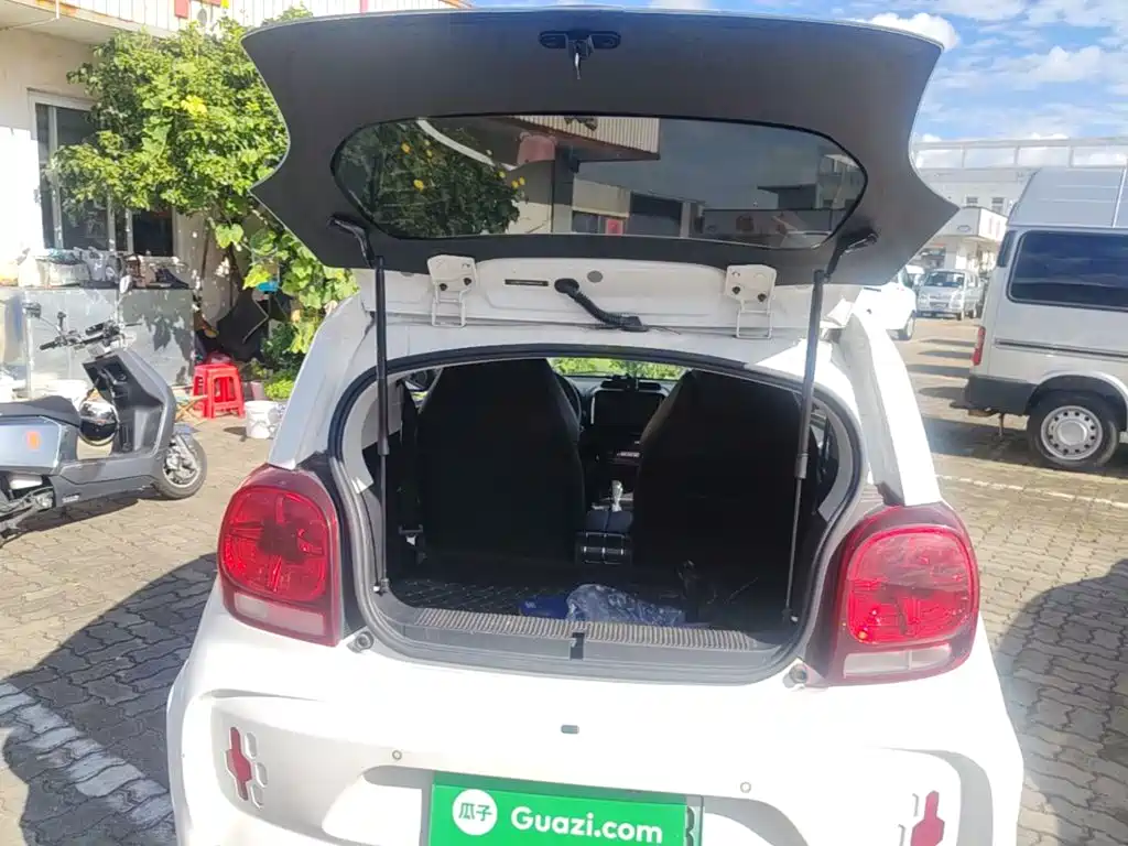 Roewe Clever — миниатюра 19