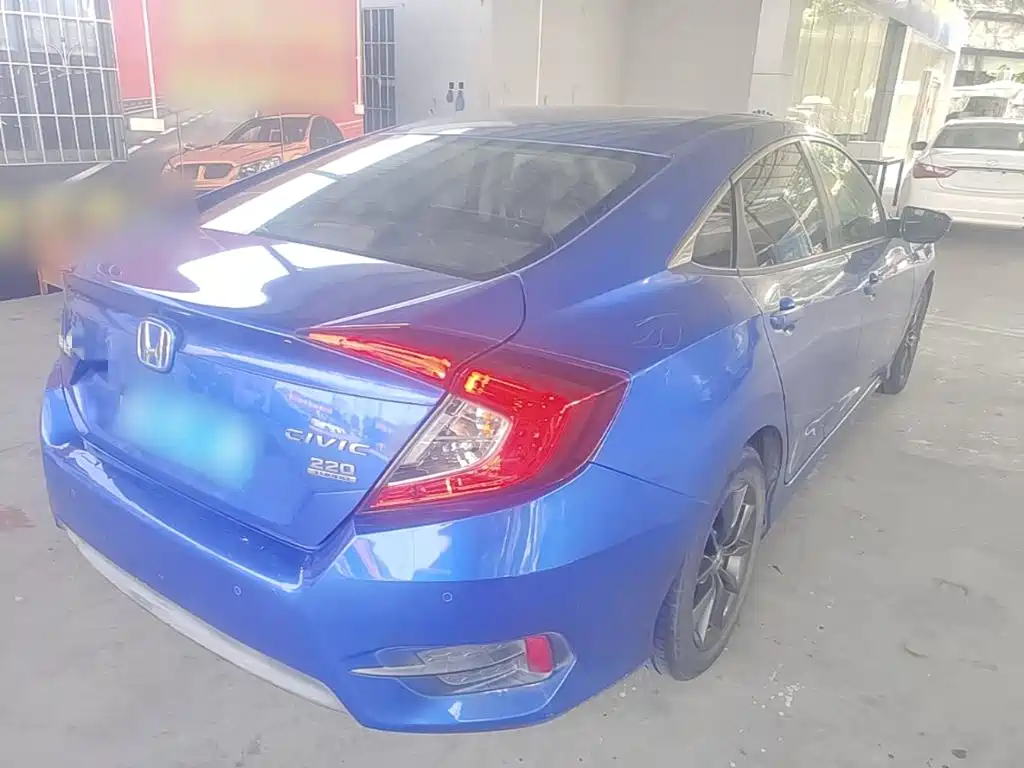 Honda Civic — миниатюра 7