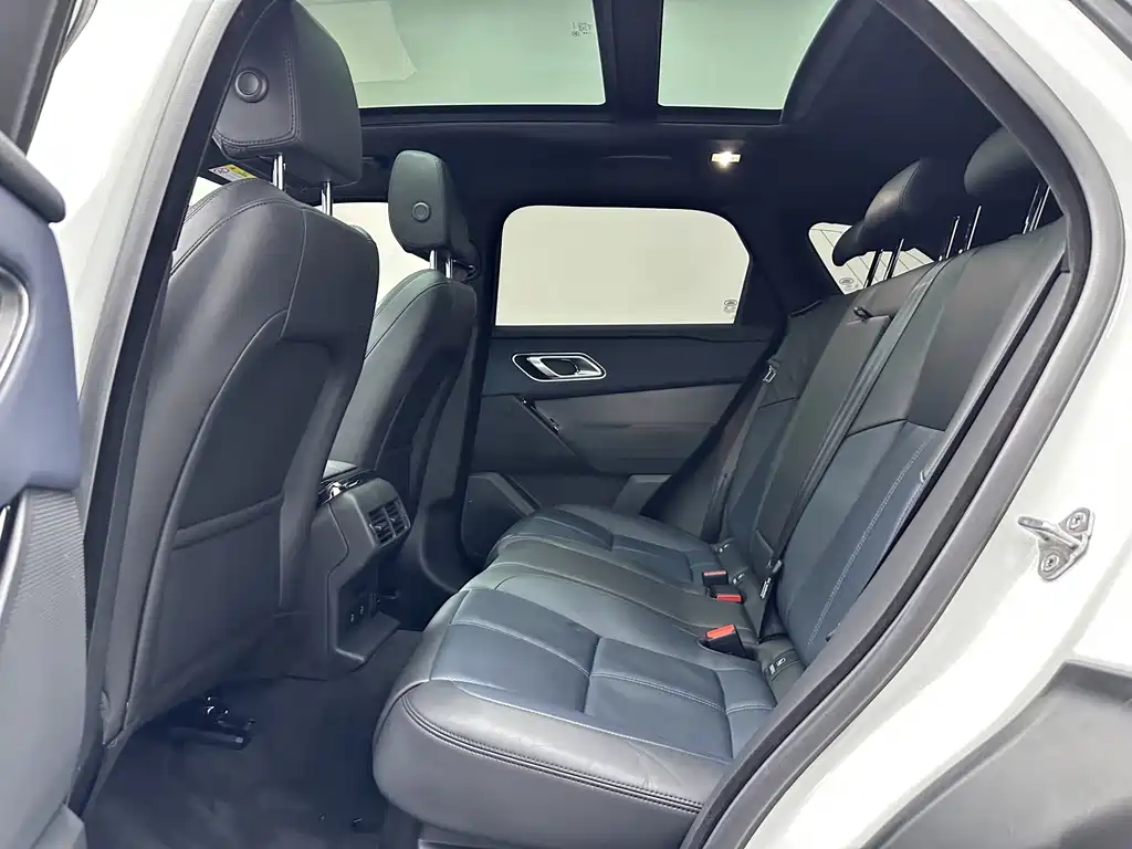 Land Rover Velar — миниатюра 10