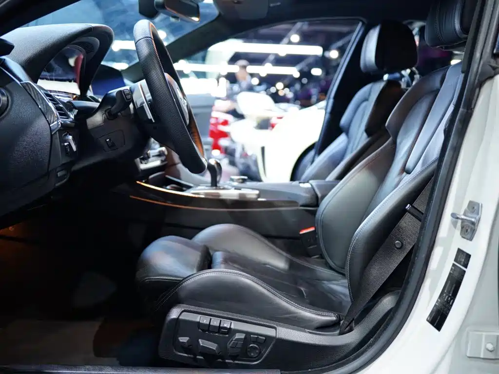 BMW M6 — миниатюра 14