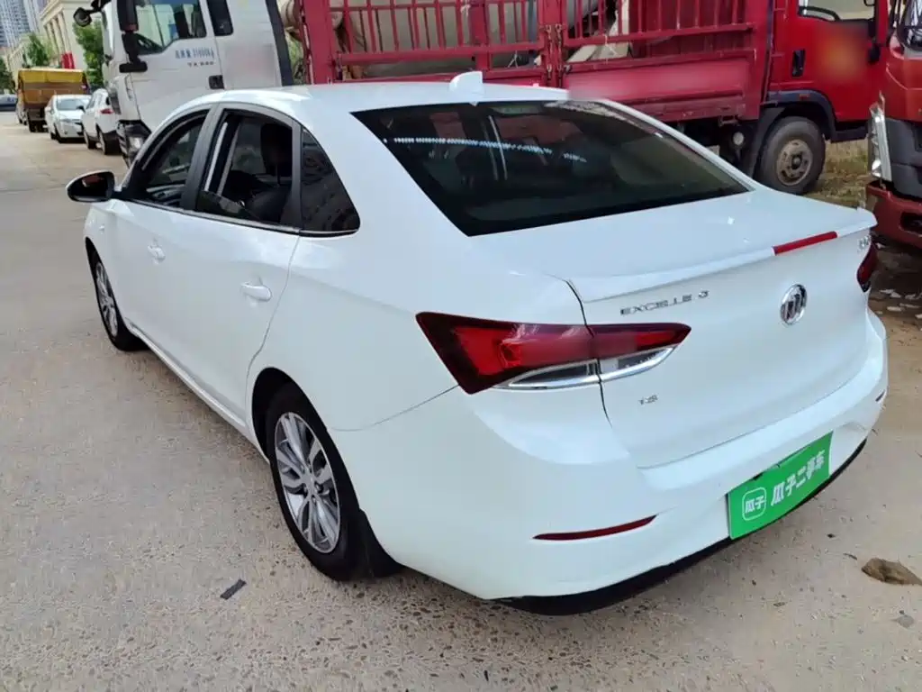 Buick Excelle — миниатюра 5