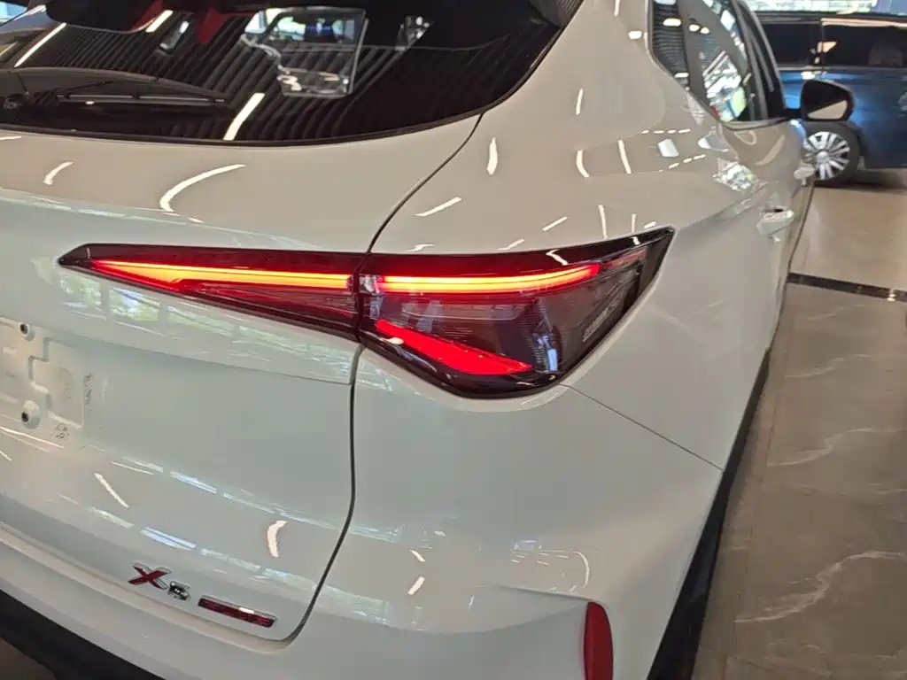 Changan X5 PLUS — миниатюра 8