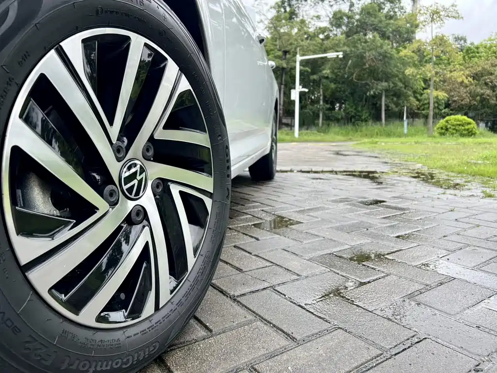 Volkswagen Lavida — миниатюра 24
