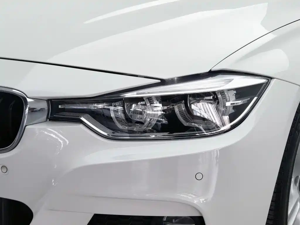 BMW 3 Series — миниатюра 7
