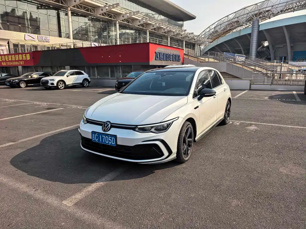 Volkswagen Golf 2022