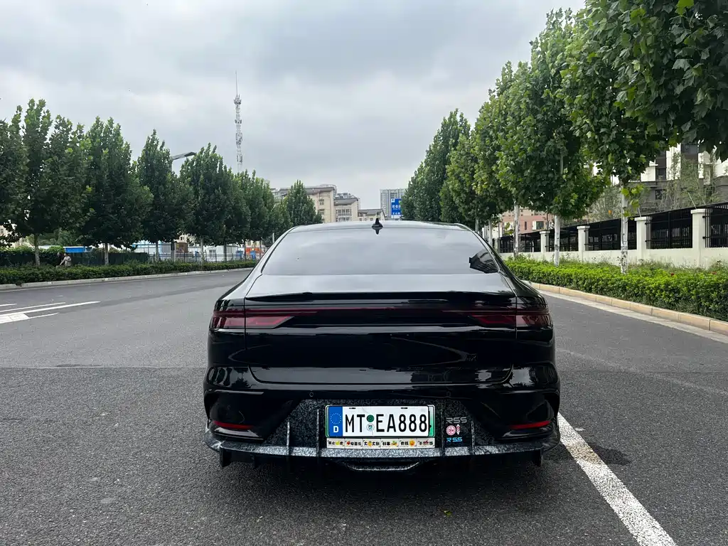 BYD Han — миниатюра 8