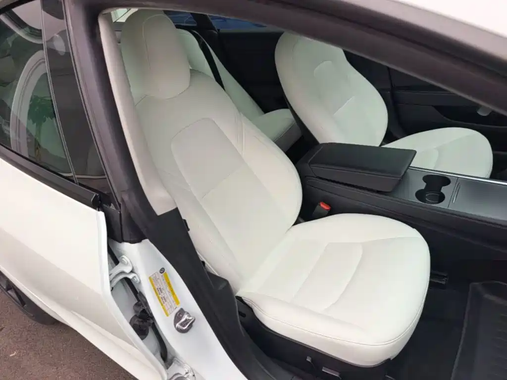 Tesla Model 3 — миниатюра 25