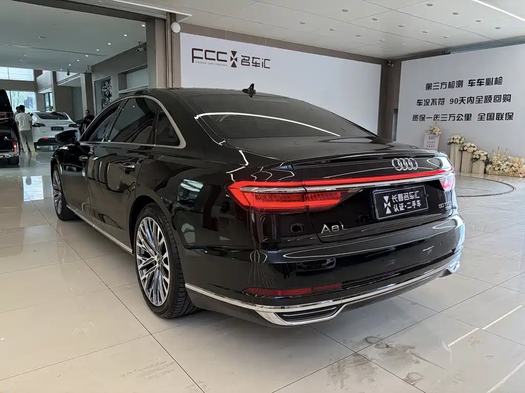 Audi A8 — миниатюра 4