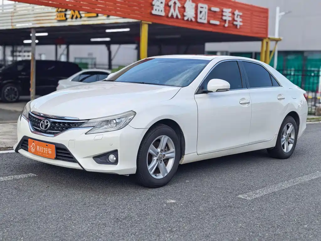 Toyota Reiz