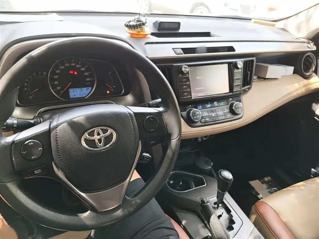 Toyota RAV4 2016 2.0L CVT V