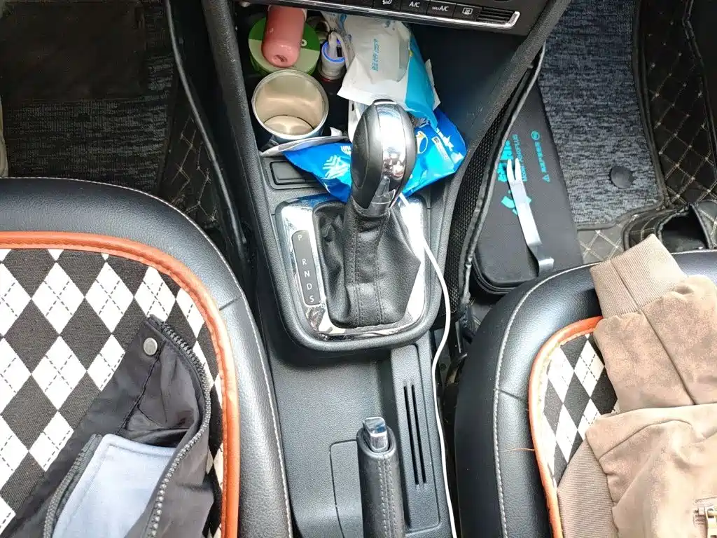 Volkswagen Santana — миниатюра 7