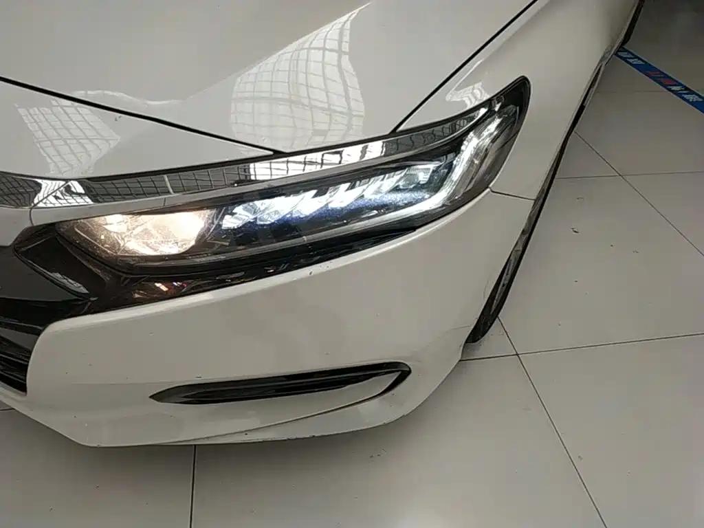 Honda Accord — миниатюра 24