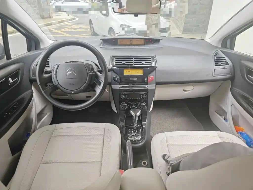 Citroen C-Quatre — миниатюра 5
