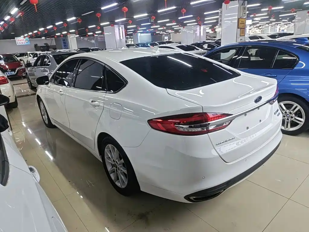 Ford Mondeo — миниатюра 5