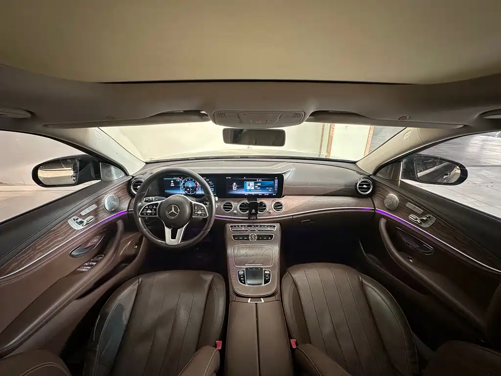 MERCEDES-BENZ E CLASS