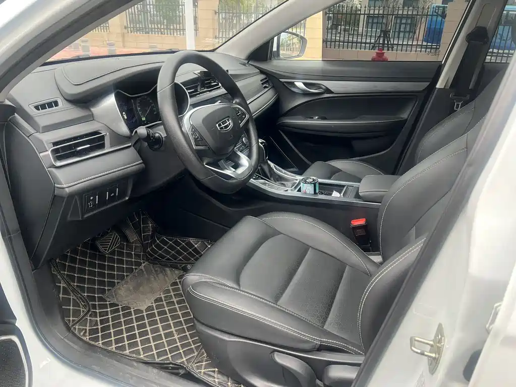 Geely Emgrand — миниатюра 4