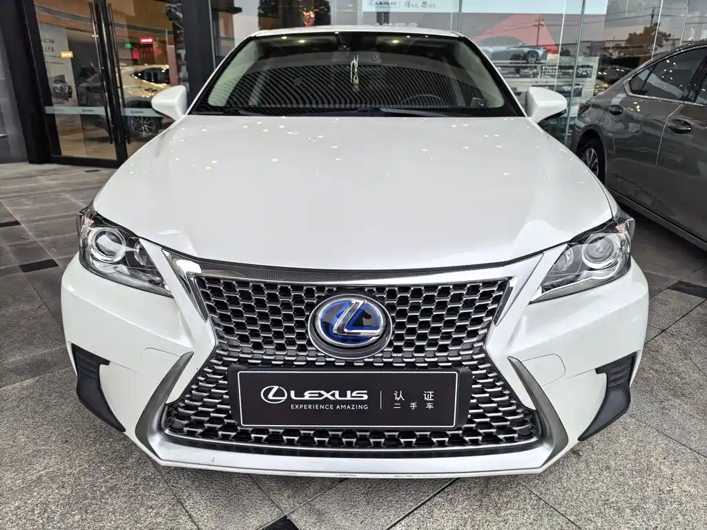 Lexus CT 2017 CT200h Elite VI