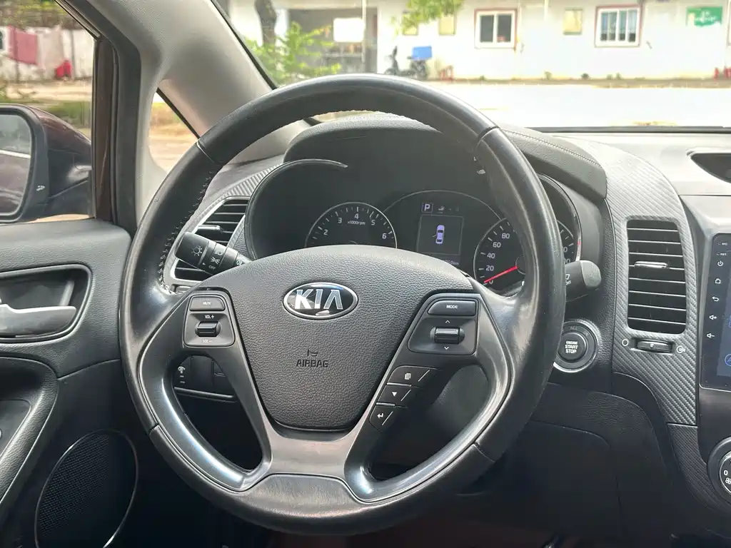 Kia K3 — миниатюра 7