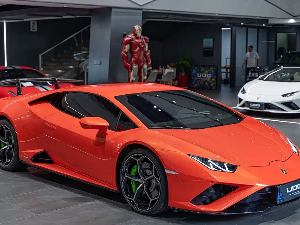 LAMBORGHINI HURACÁN