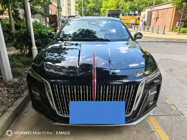 Hongqi H5